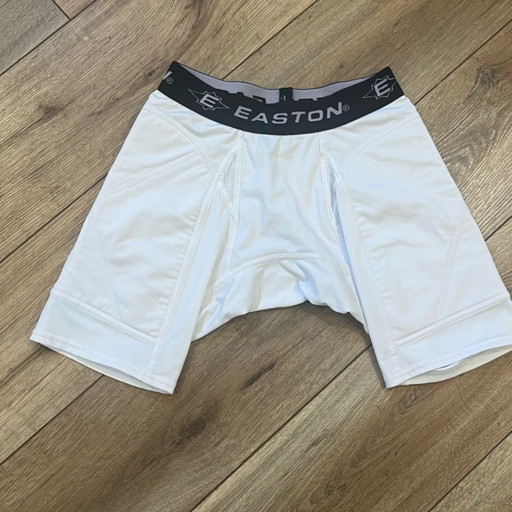 Easton Sliding shorts